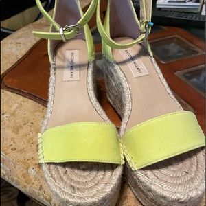 Antonio Melani yellow wedges